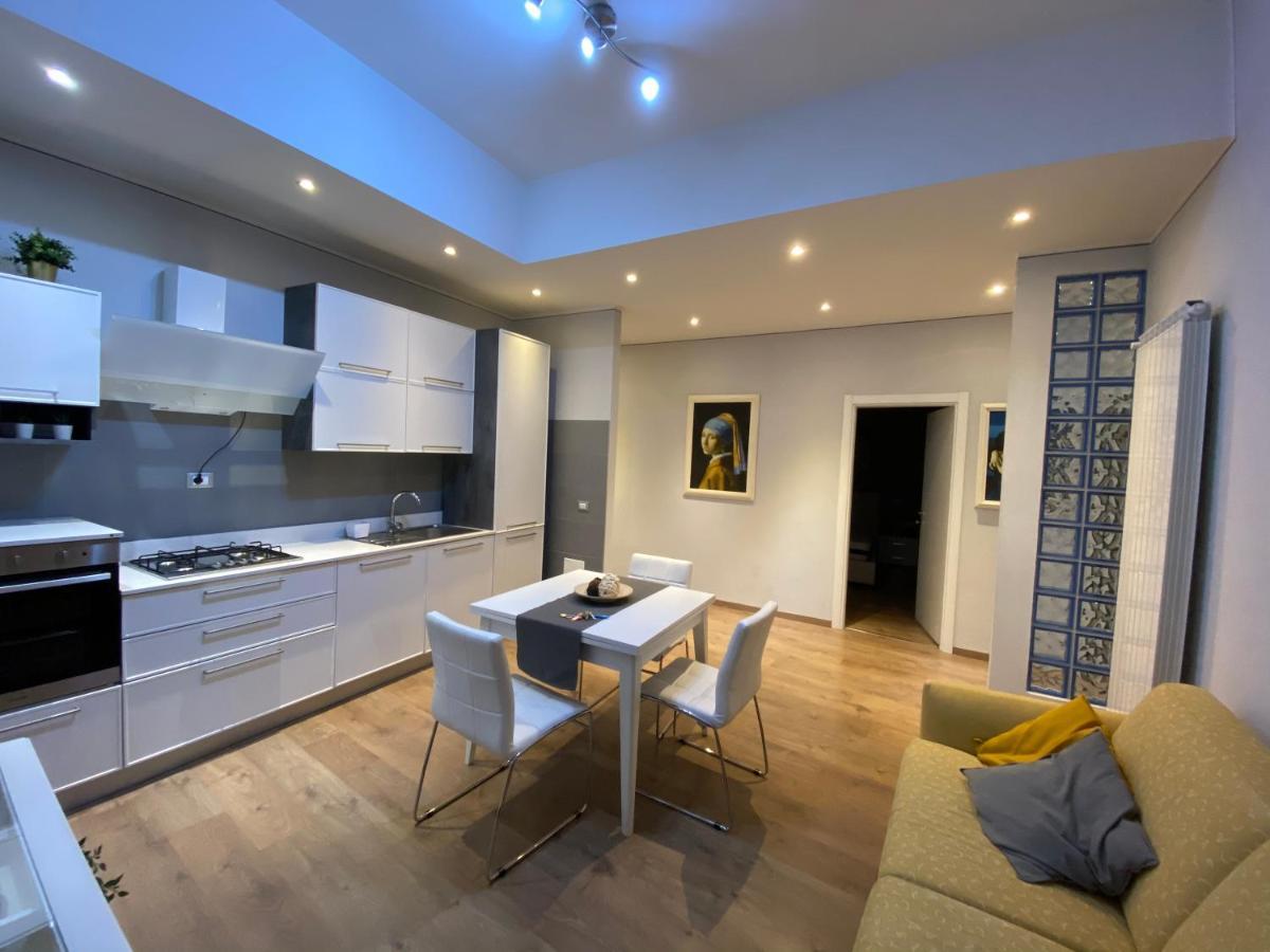 Marina Apartment & Suite Verbania Kültér fotó