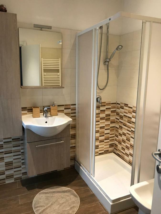 Marina Apartment & Suite Verbania Kültér fotó