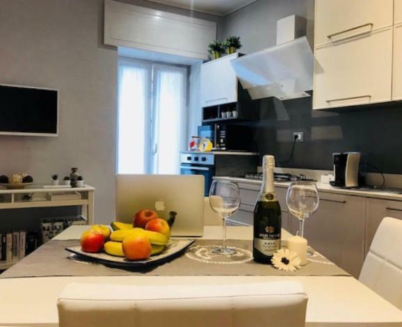 Marina Apartment & Suite Verbania Kültér fotó